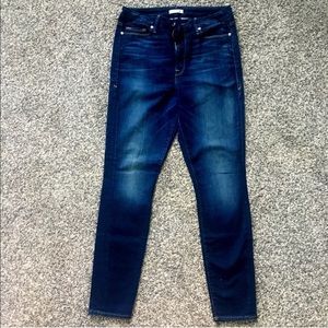 Good American good waist Dark wash skinny size 31